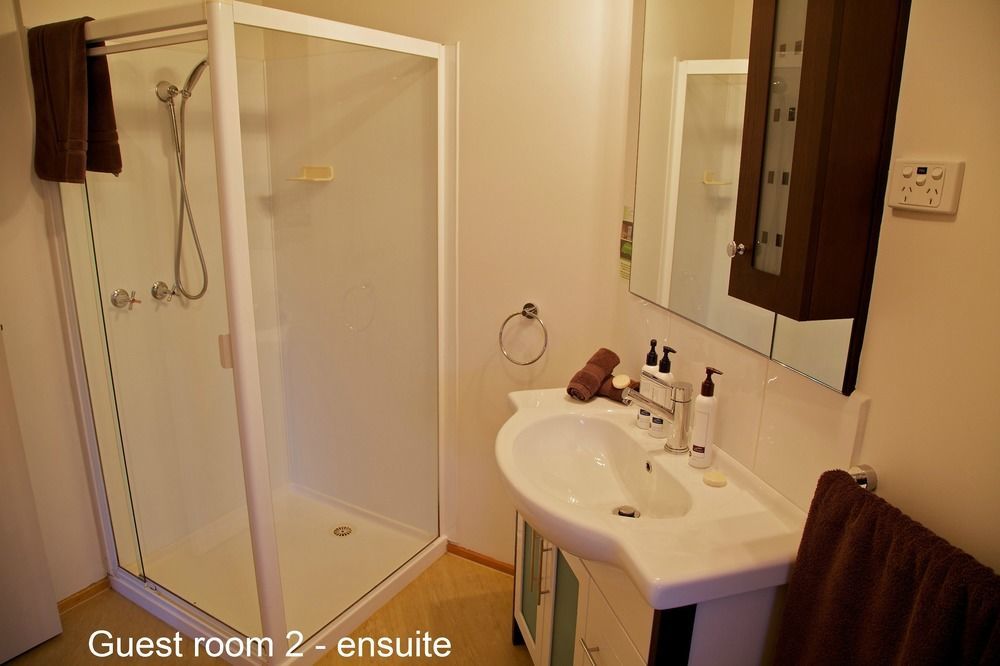 Venus Escapes Guesthouse Venus Bay Bagian luar foto